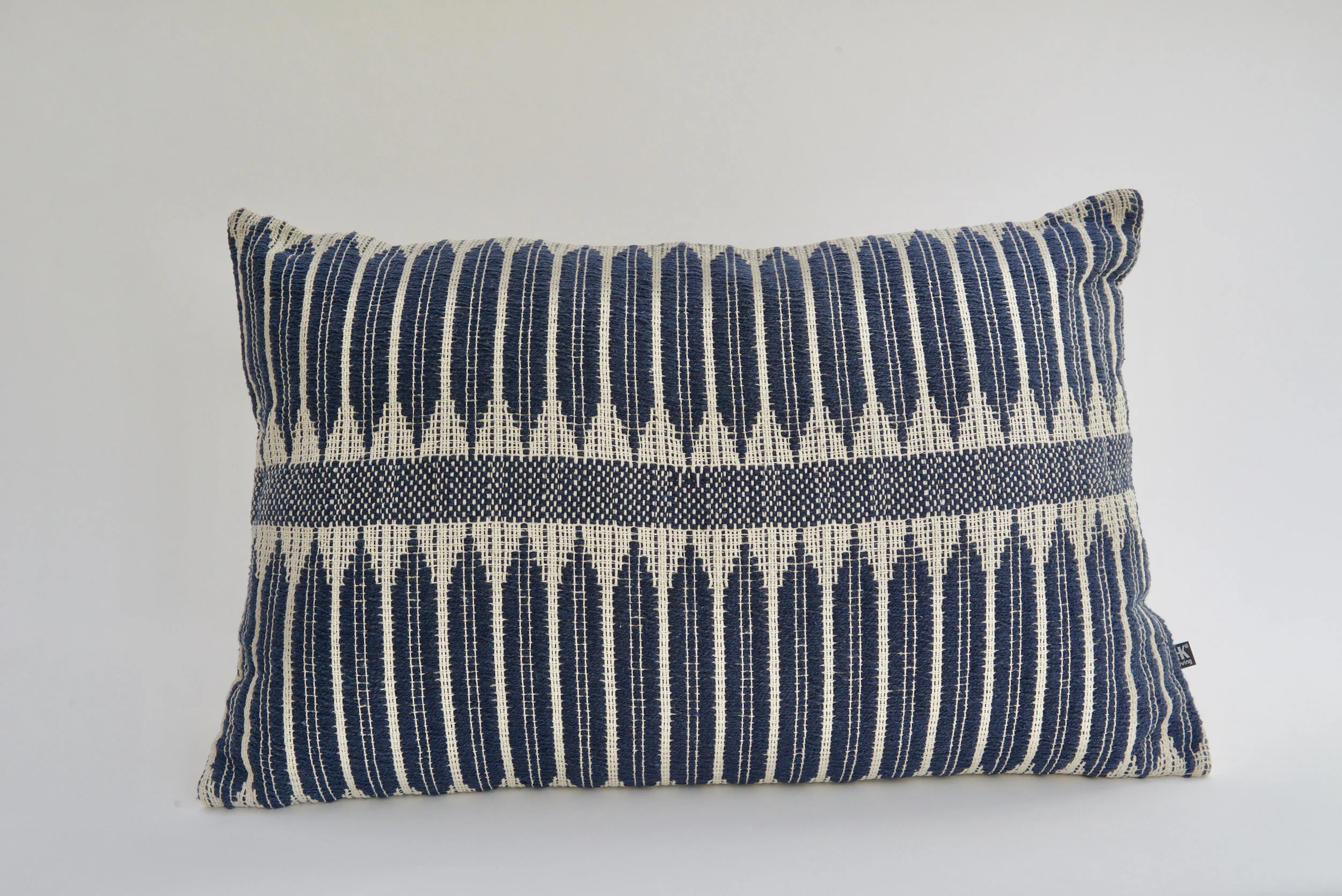 cushion2.jpg