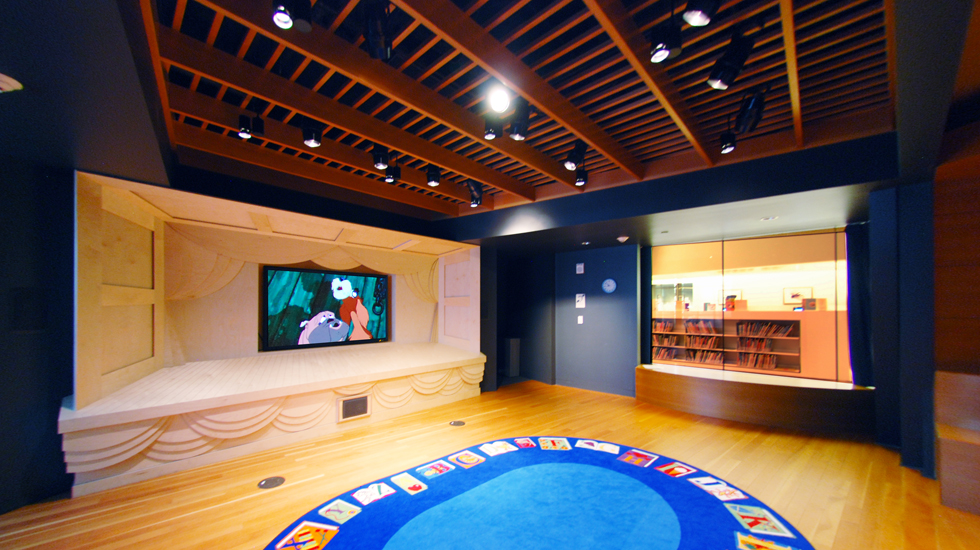 Beverly_Hills-Children_Lib 2.jpg