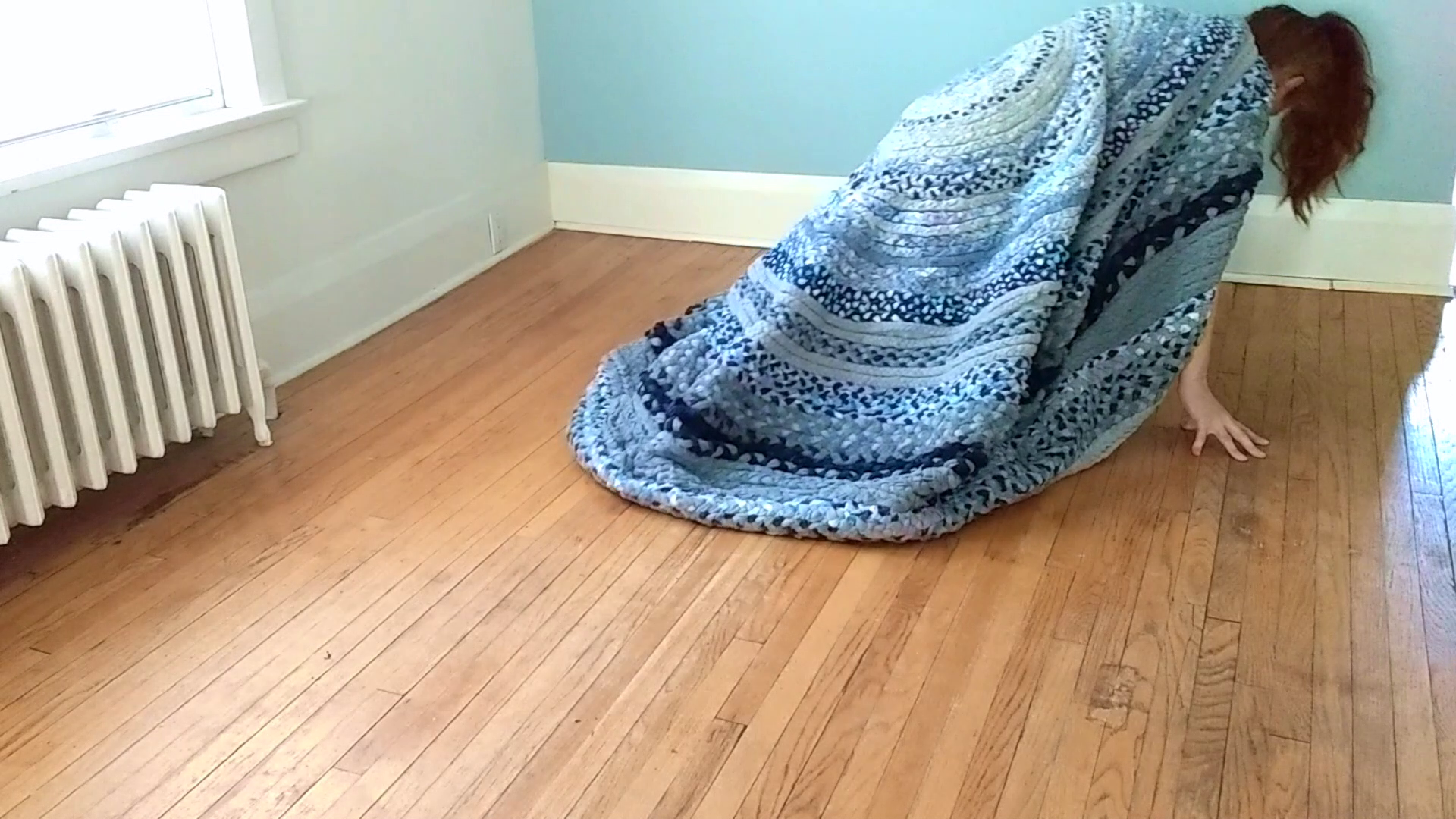 Grey Aphid Body Rug, Performance