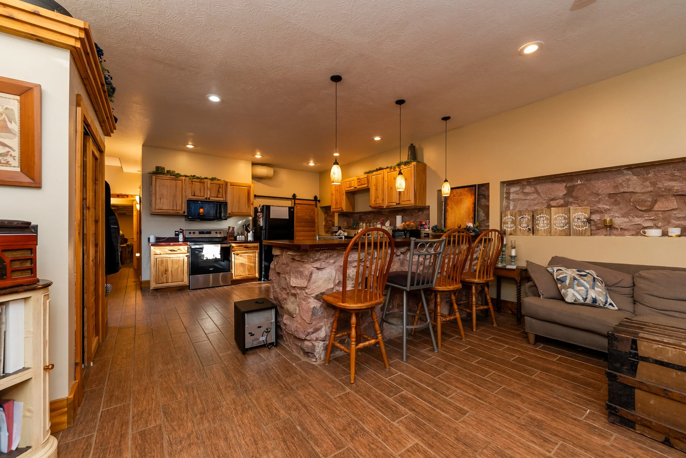 101 N Main Hartford Apartment 41.jpg