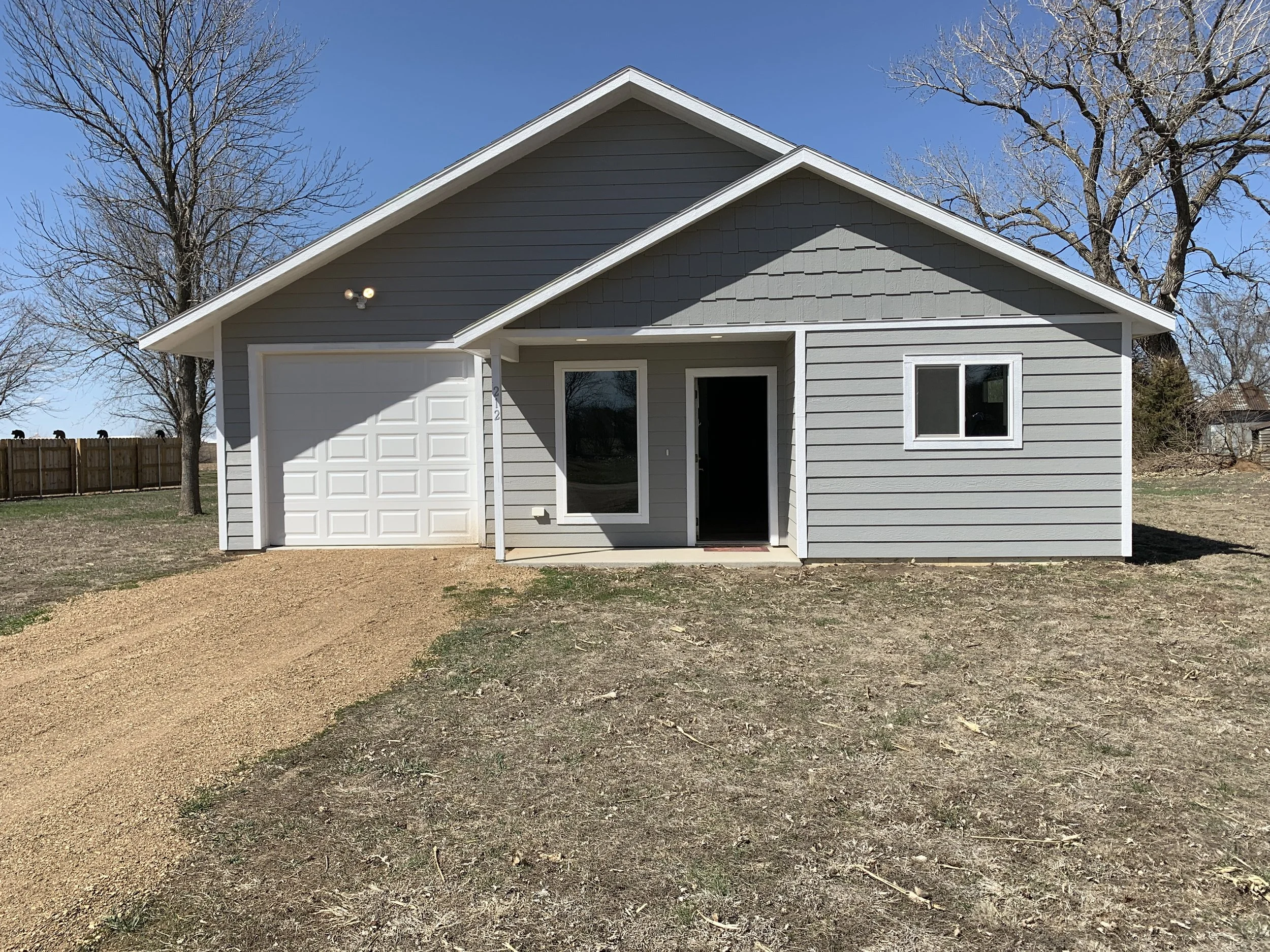 212 W Hieb St, Marion