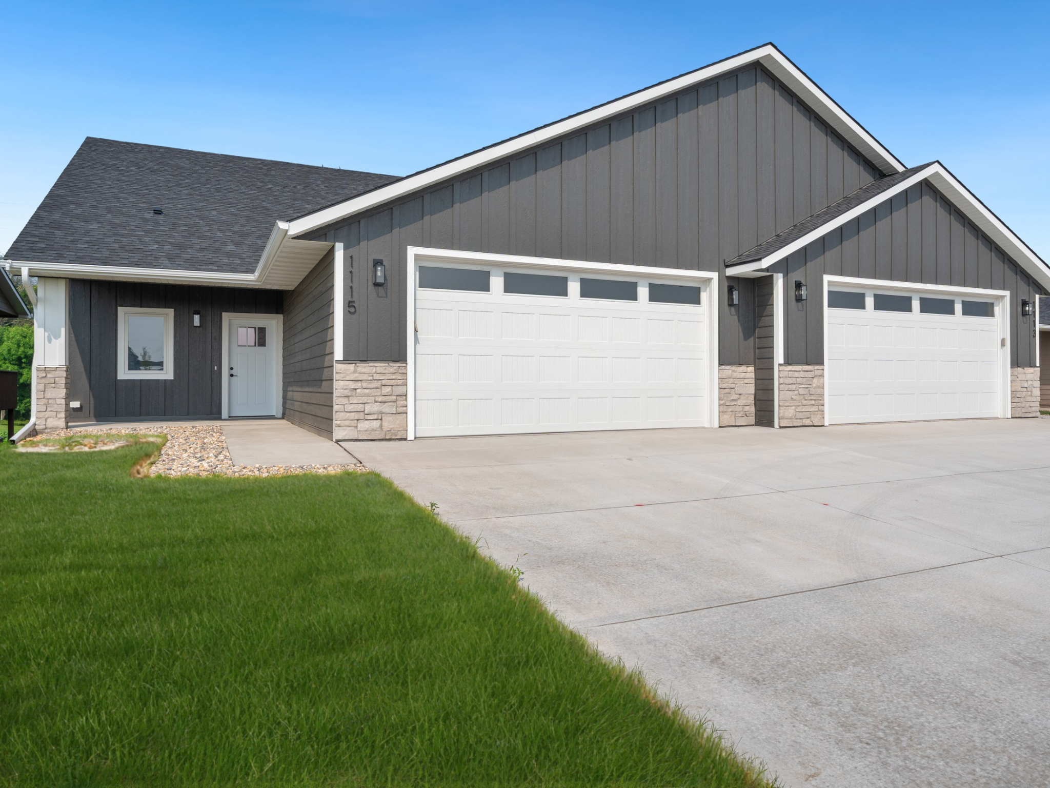 1115 S Foss Ave, Sioux Falls