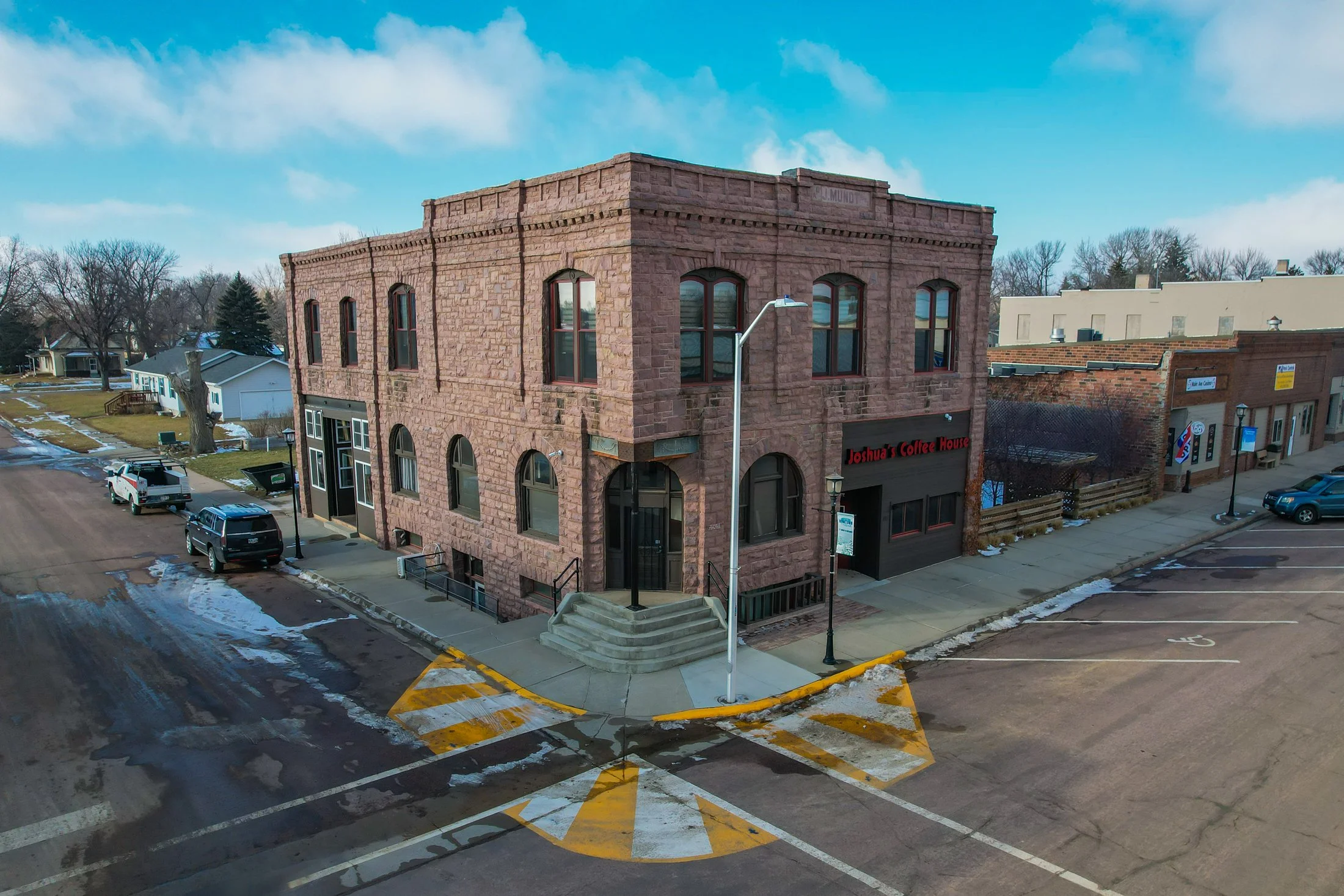 101 N Main Hartford apartment 2.jpg