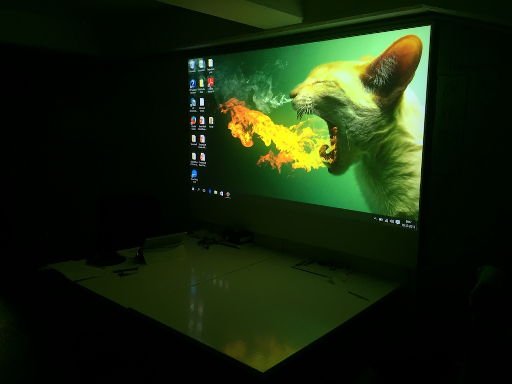 projector-paint-finland-teemu.jpg