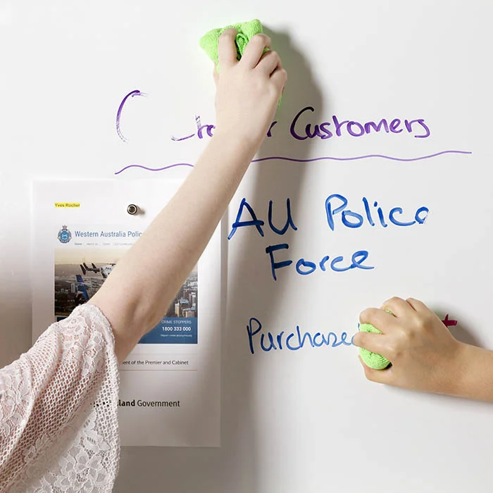 Smart-Magnetic-dry-erase-Wallpaper-used-to-create-customer-wall..jpg