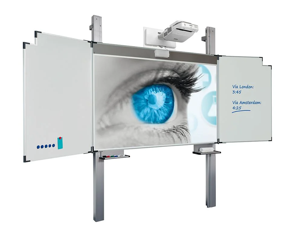 Projectiebord-Extraflat-email-matwit-voor-touch-beamer-5-vlaks-1610-op-kolommen-128x201-cm.jpg