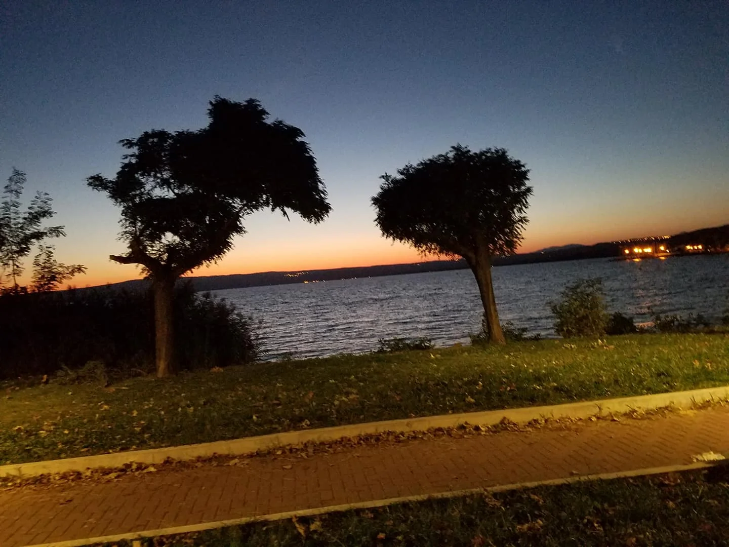 Bolsena sunset1.jpg