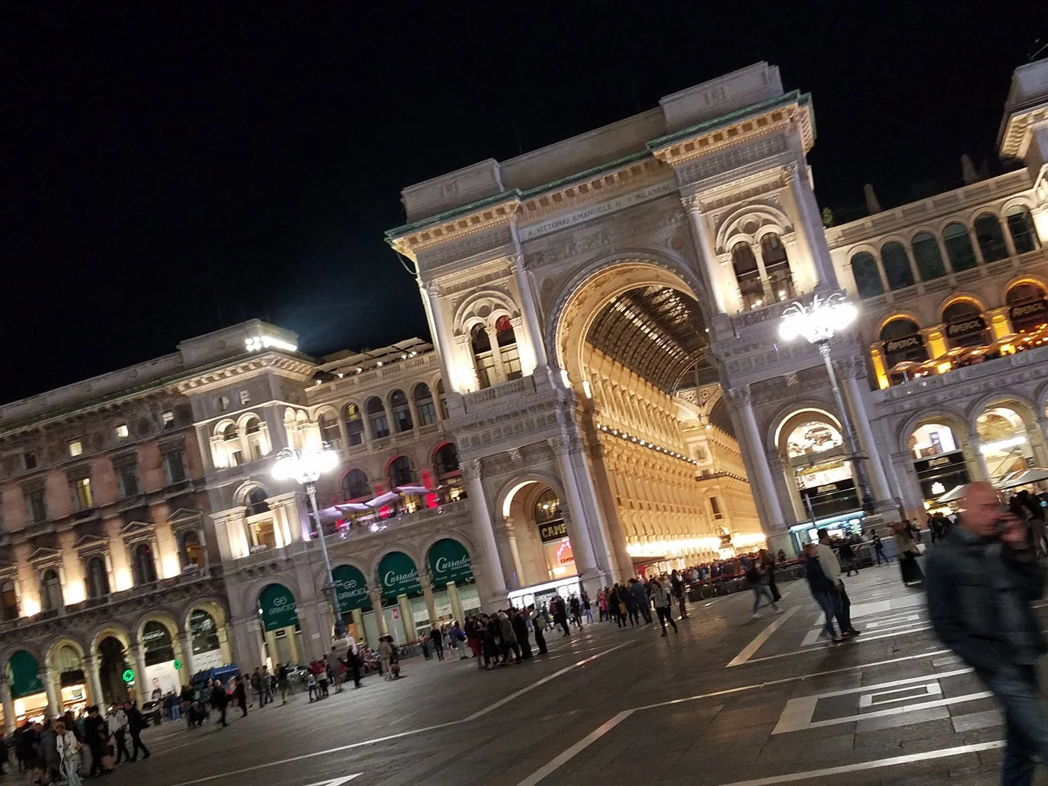 Milan 11.jpg