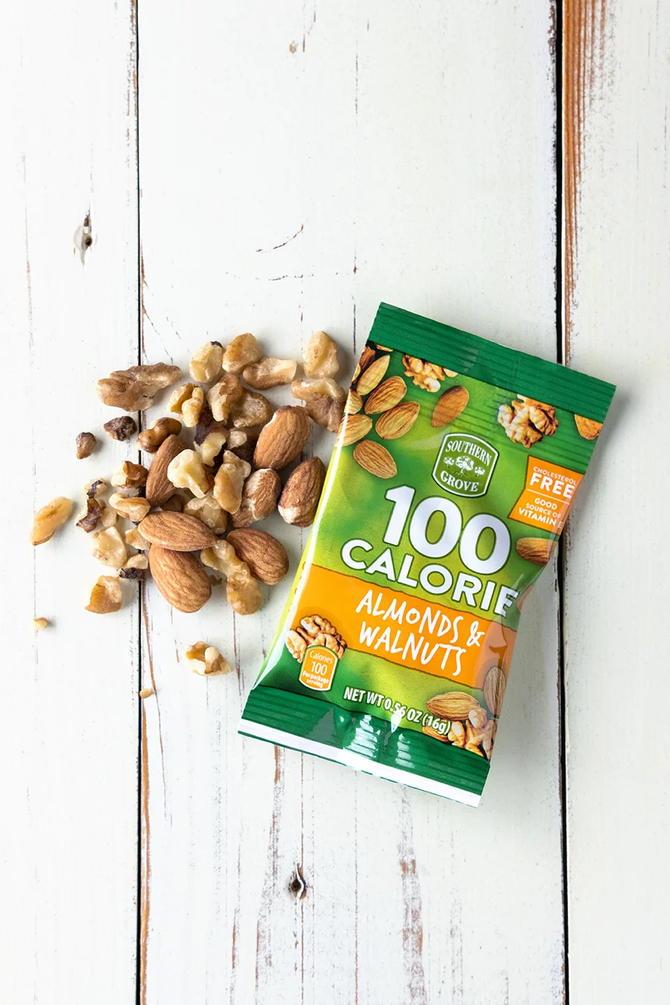 JodiLovees_Top-5-snack-hacks_Nuts.jpg