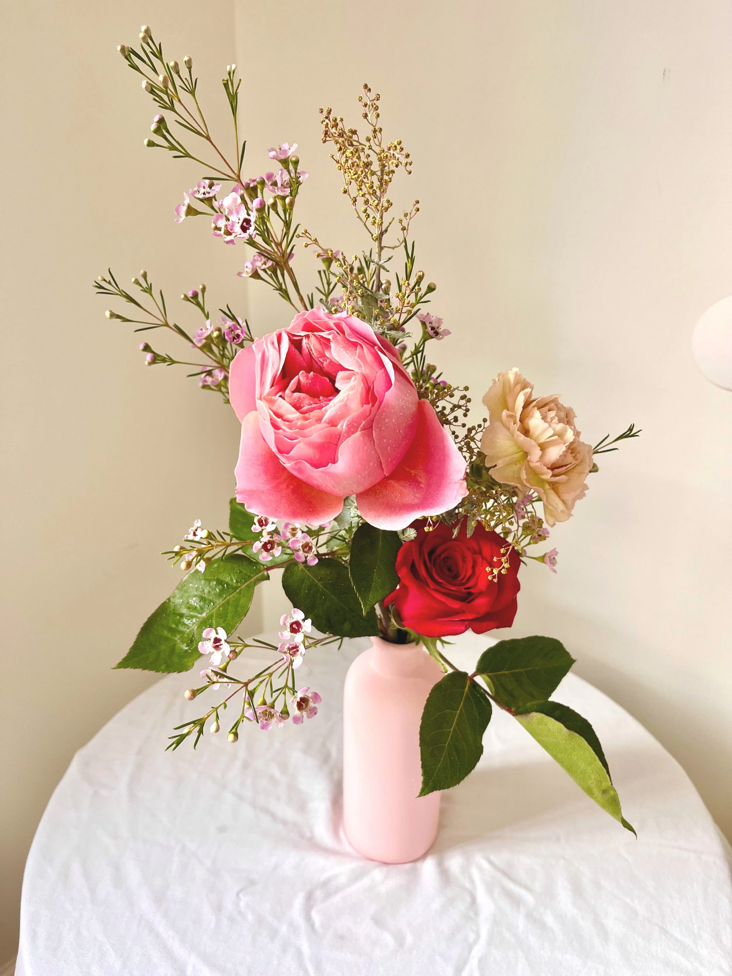 valentines day vase arrangement roses