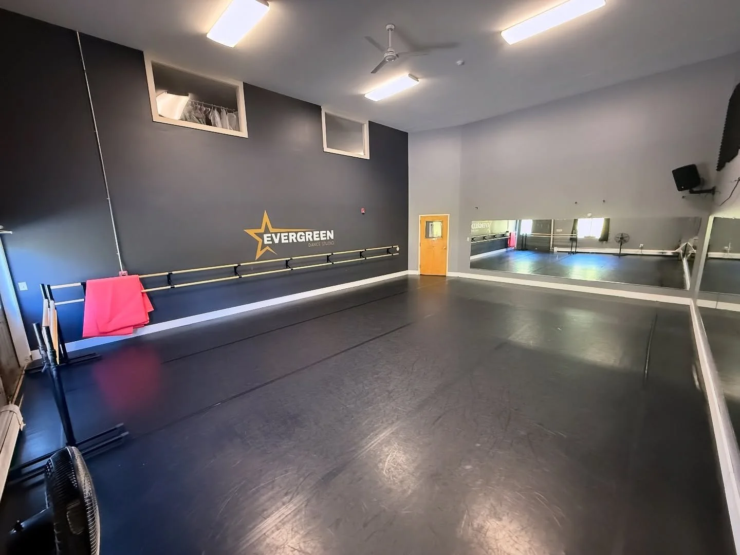 ✨ New Class Alert! ✨

We&rsquo;re so excited to welcome Mary Madsen to Evergreen Sports Center with a brand-new Pilates class! Join us Wednesdays at 5:15PM to strengthen, stretch, and recharge your body. 💪🧘&zwj;♀️

The best part? Pilates is include