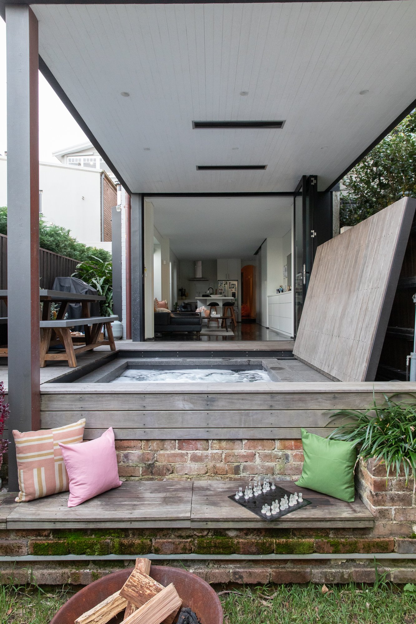 WorkByBase_MoorePark_240622_YMund-1081-Edit.jpg