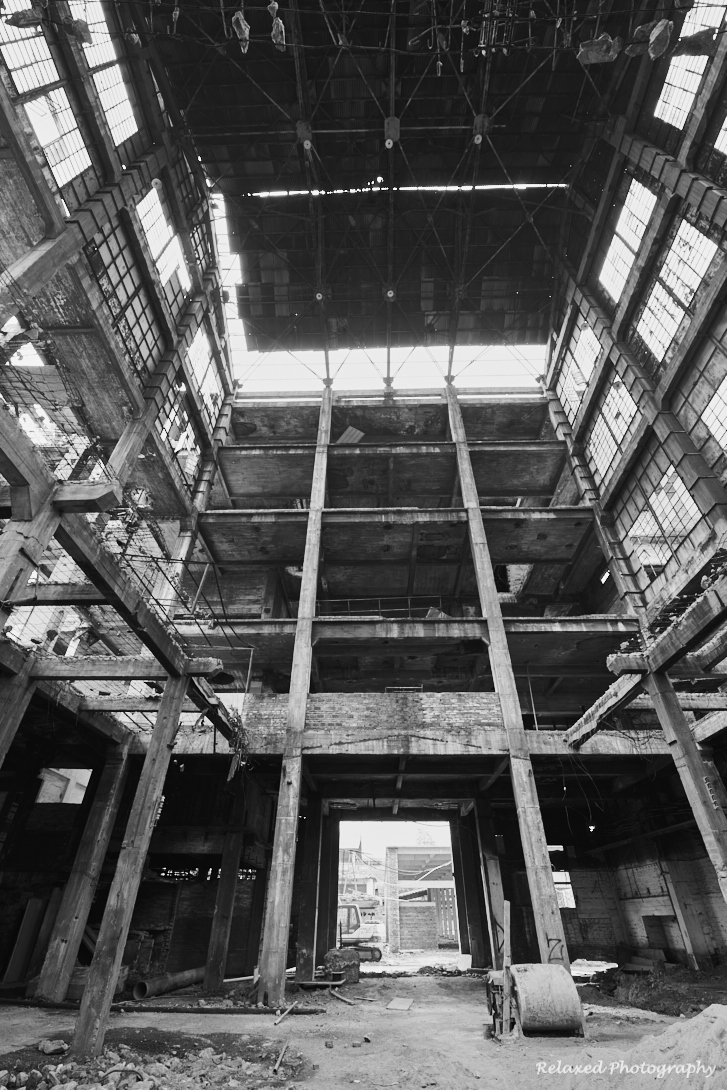 Structures-BW 2.jpg