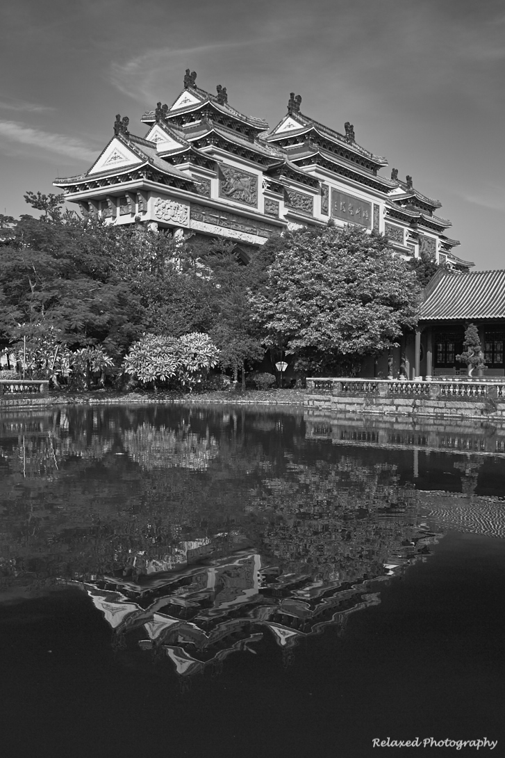 Structures-BW 5.jpg