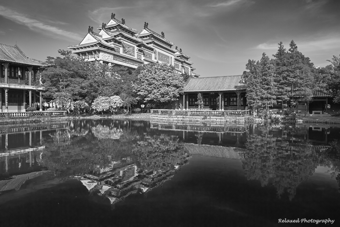 Structures-BW 6.jpg