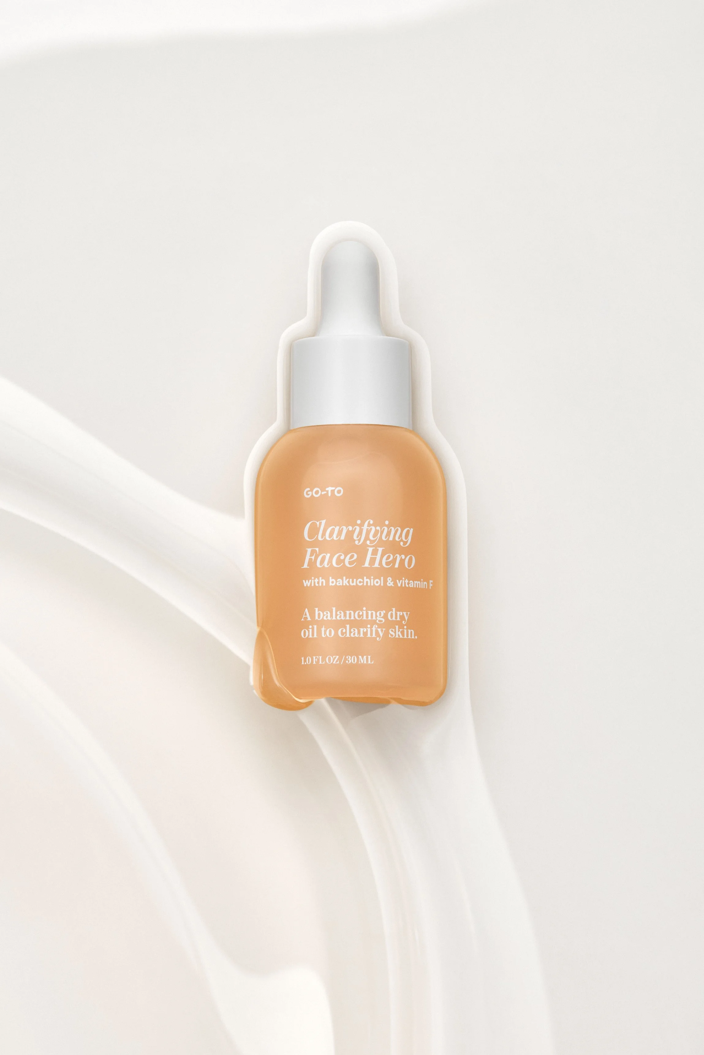 20241205_Go_To_Clarifying_OIL_BOTTLE_HERO_701.jpg