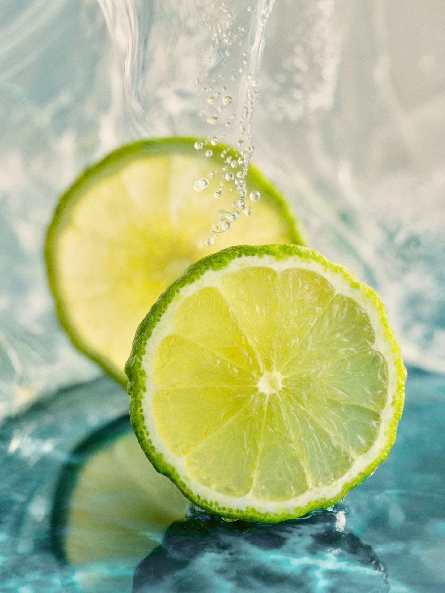 a-photograph-features-two-vibrant-slices_XsUWaksATva6L4OXZMZYAA_E3N0NquhSOO7f2PH3PlNog-4x-low resolution v2-4x.jpg