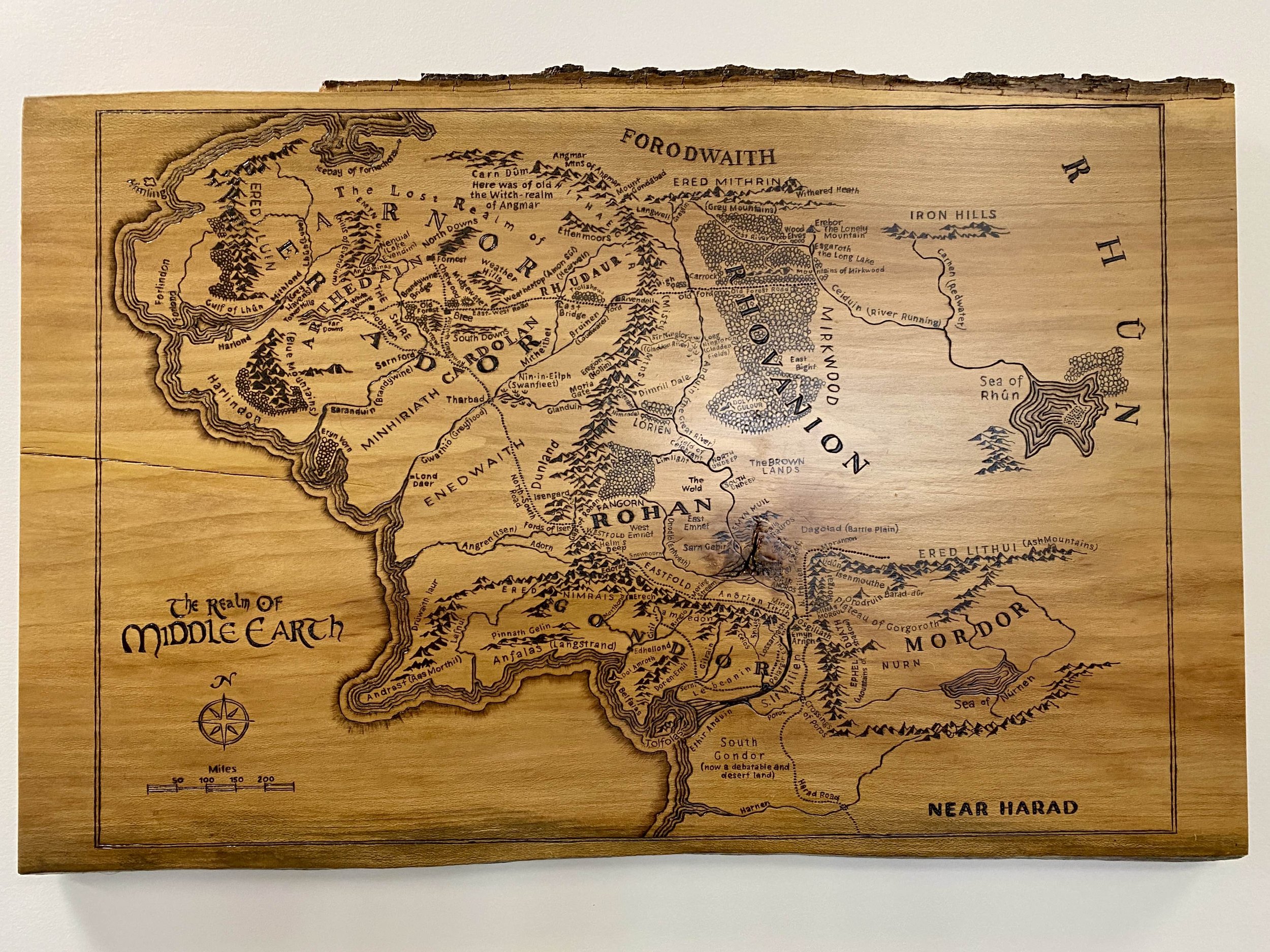 pyrography-middle-earth-map-on-wood.jpg
