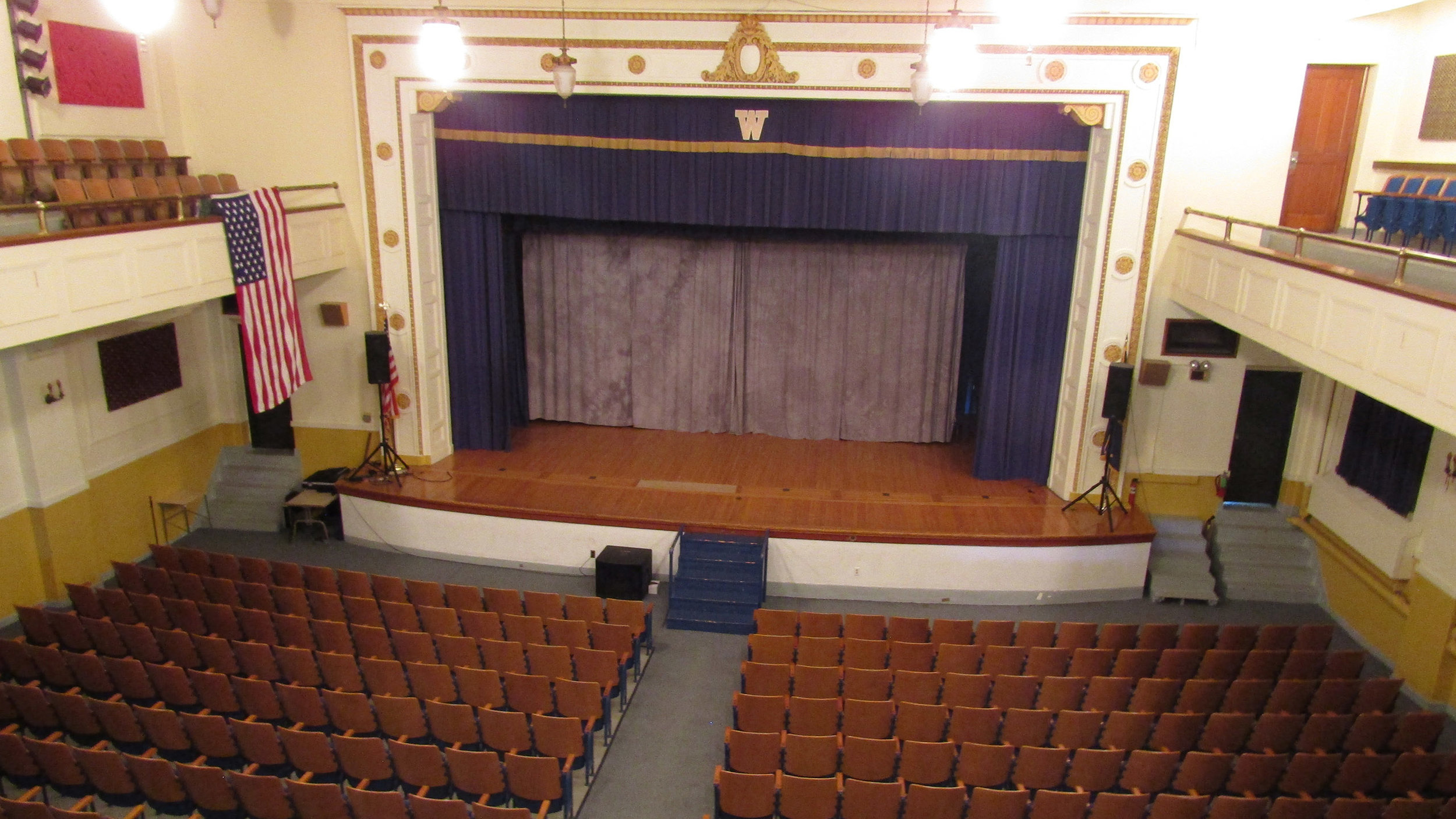 Auditorium_0004.jpg