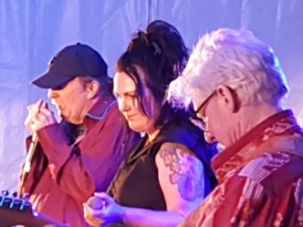 Matt Taylor (harmonica, vocals) and Phil Manning (guitar) performing ‘Black and Blue’ with guest singer Kylie Cowling from the Amanda Emblem Project.