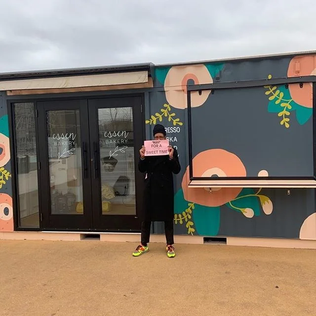 POPPIN UP THIS WEEKEND!
Catch me outside in @piazzapodpark from Noon-6 on Saturday and Sunday (Nov. 22-23) right next to French Toast Bae @lokalartisanfoods

Menu

Cakes:
Lemon Poppy Pound Cake
Chocolate Nutella
Red Velvet 
Carrot
Chocolate Stout

Br