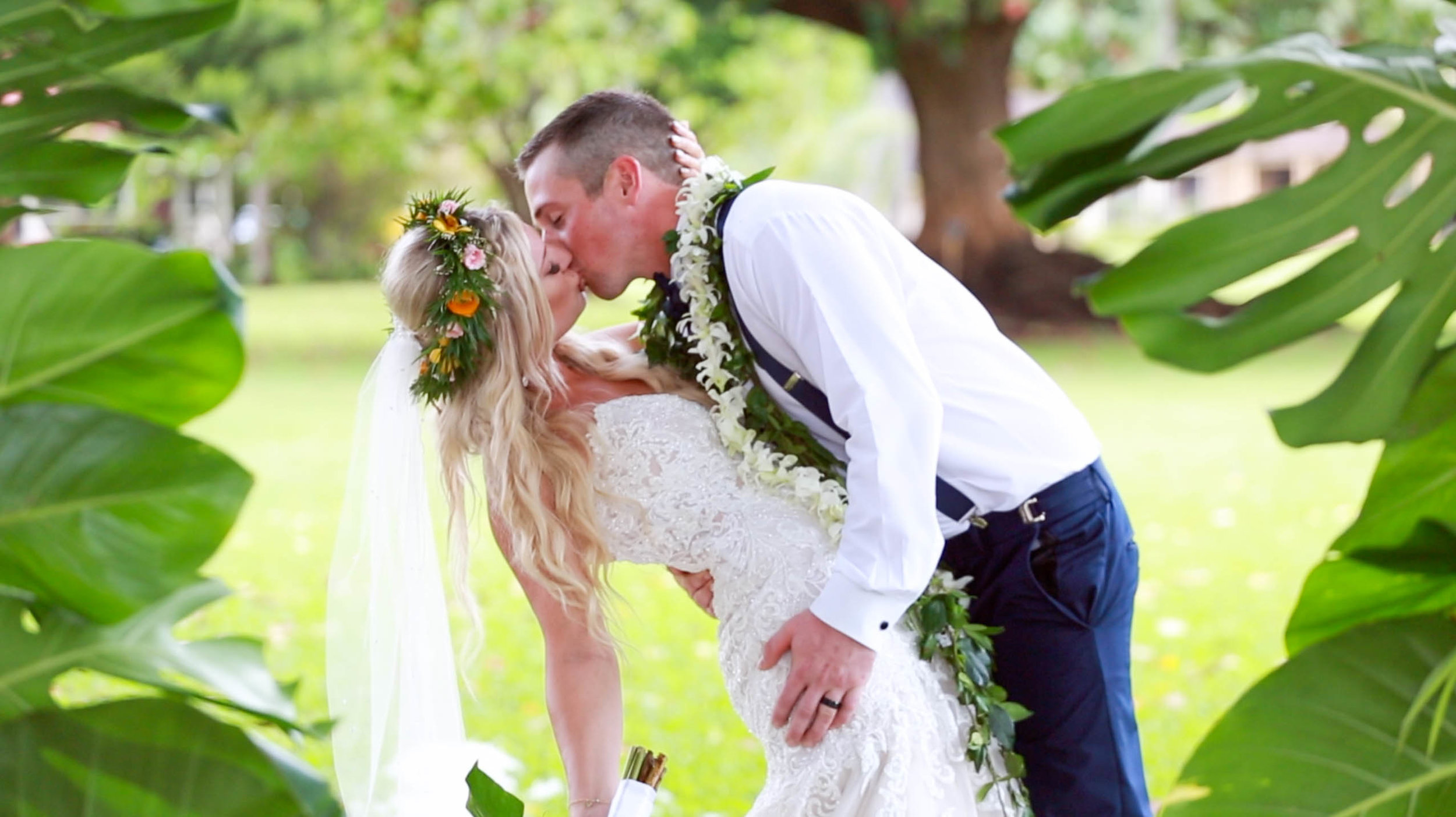 Kauai wedding videographer