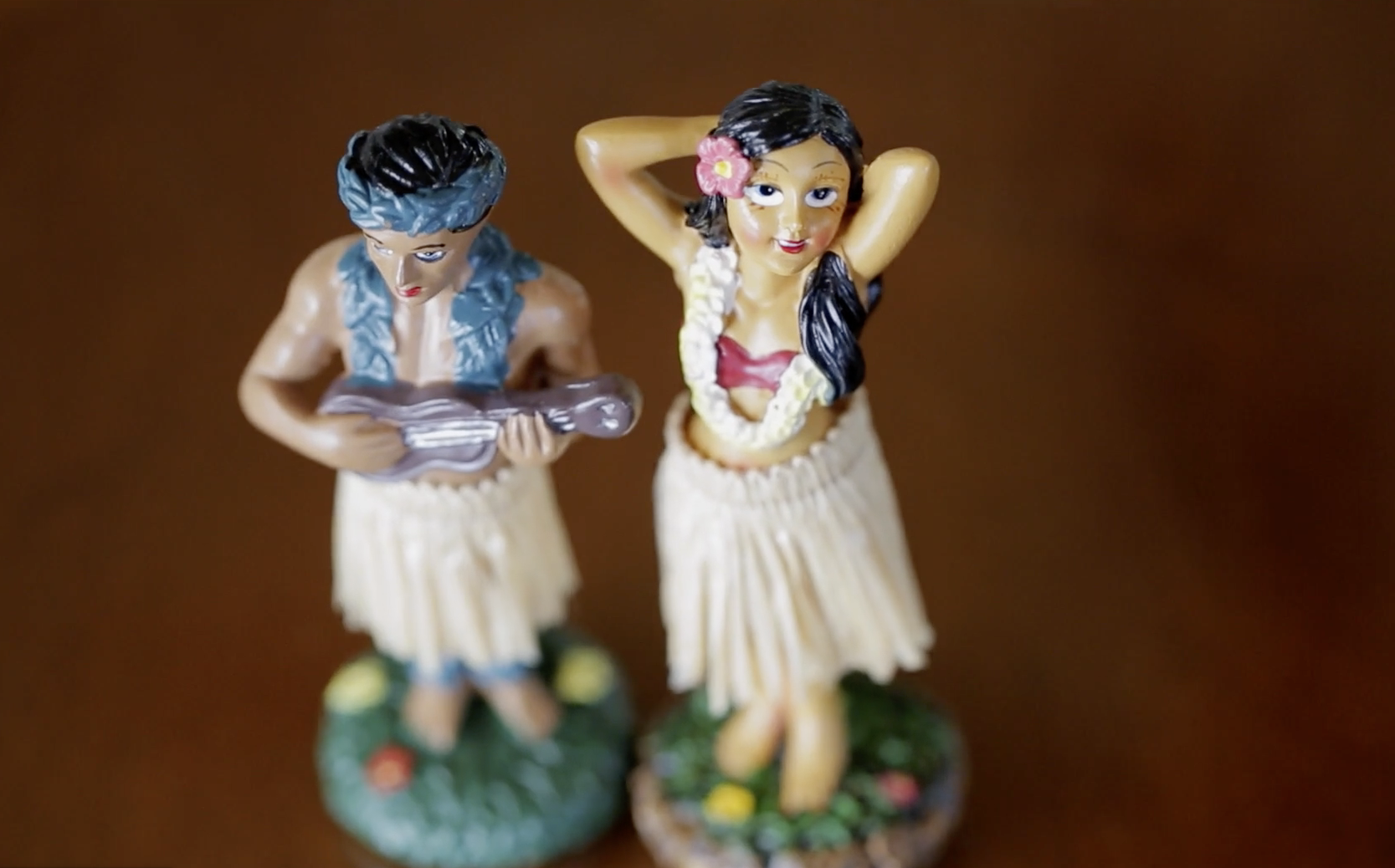 Hawaiian wedding decor