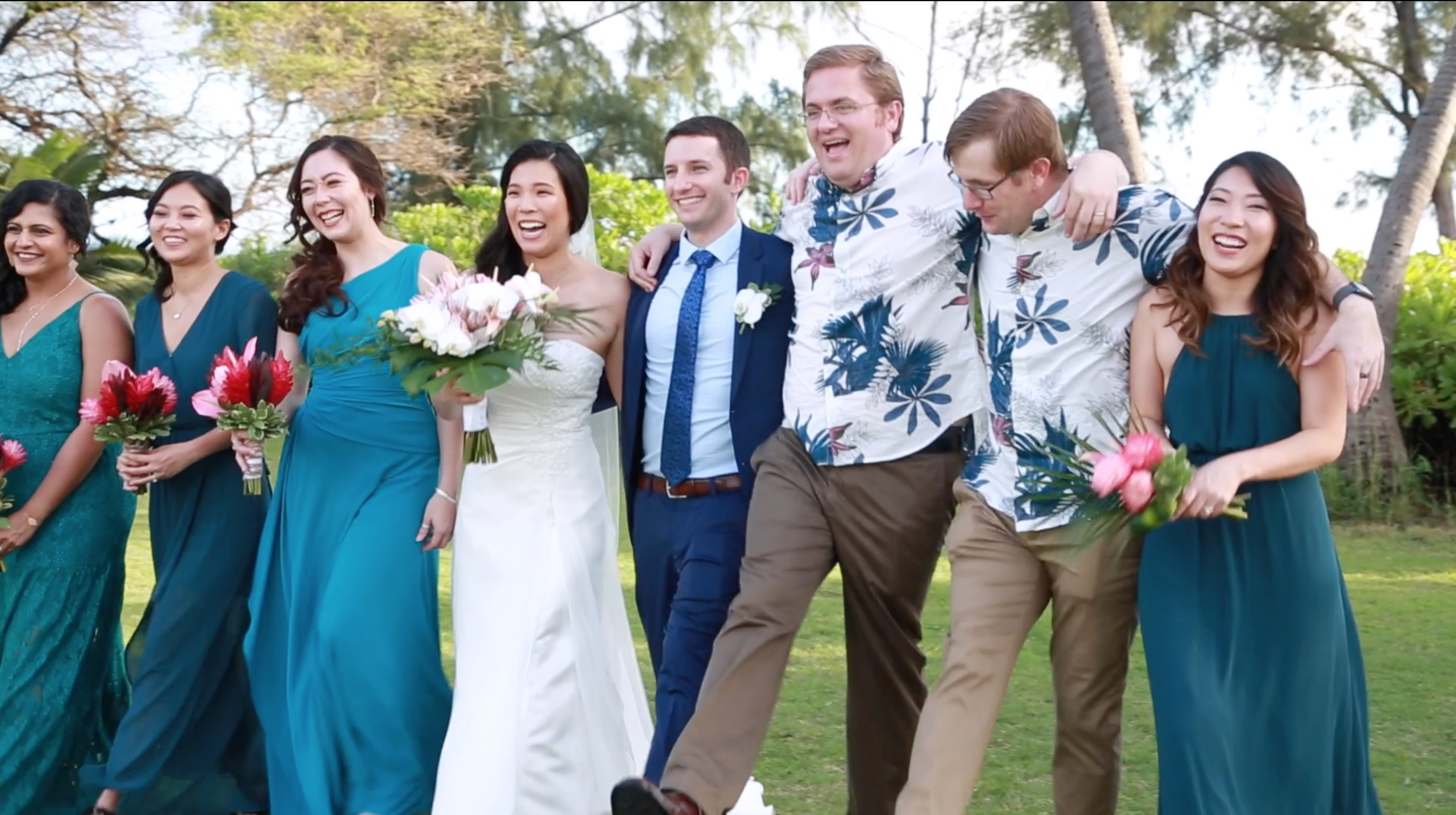 Hawaii bridal party pics