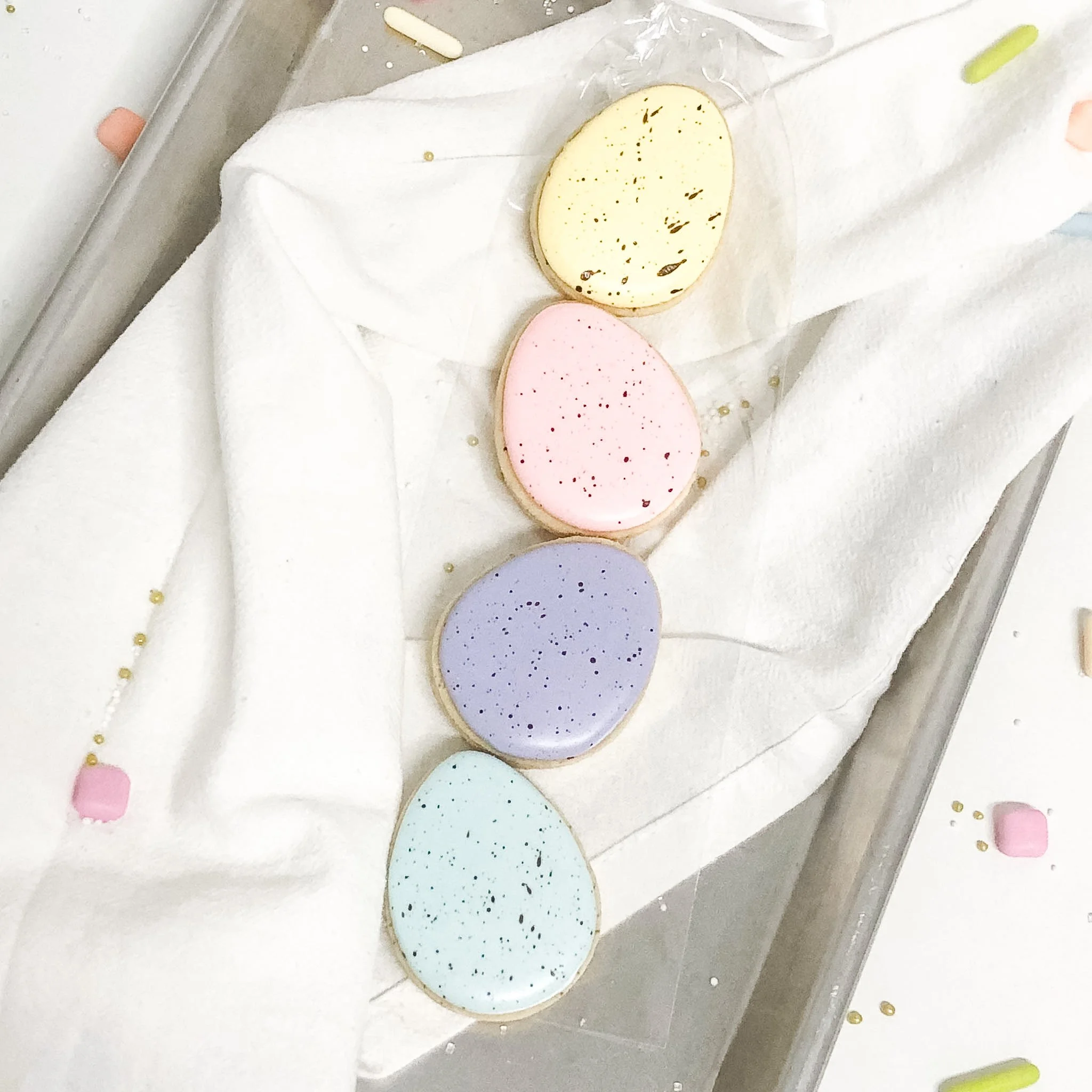 Mini Sleeve Coloured Eggs