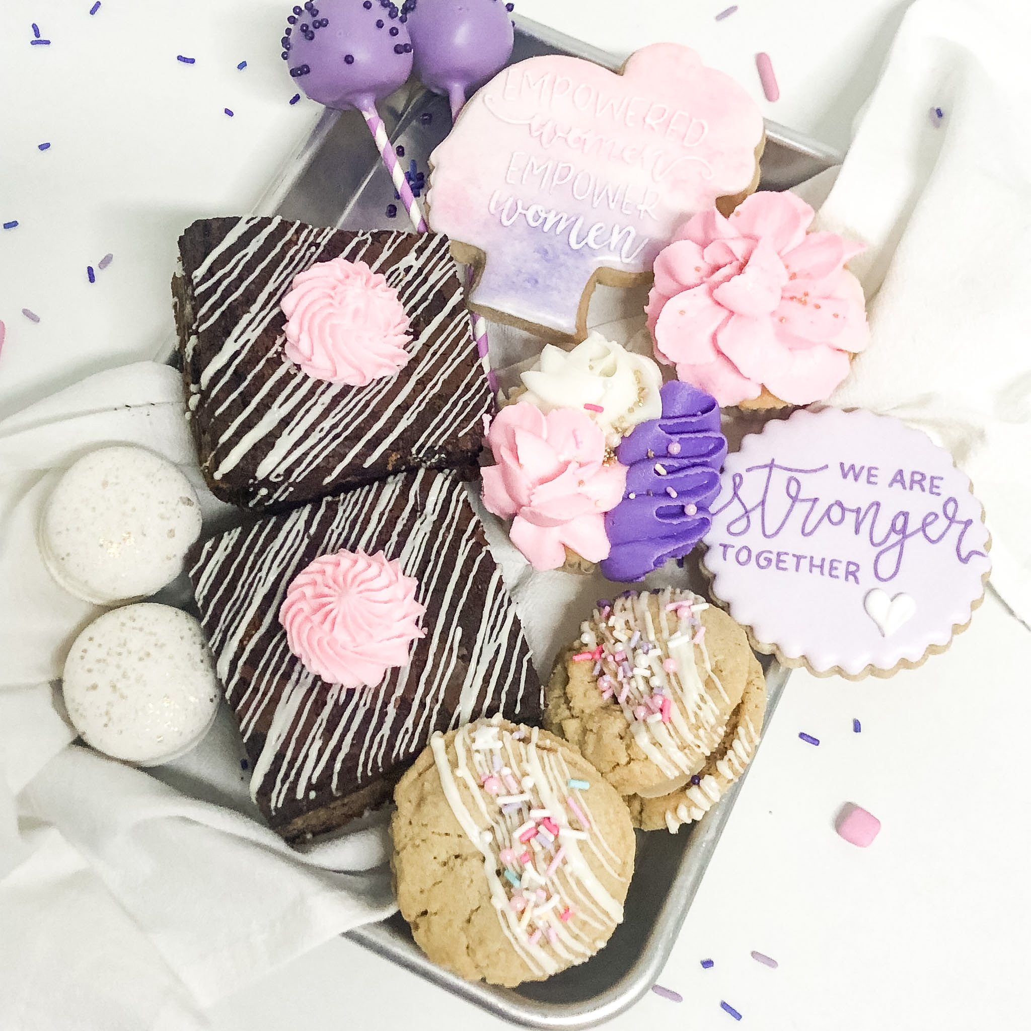 Women's Day Dessert Box
