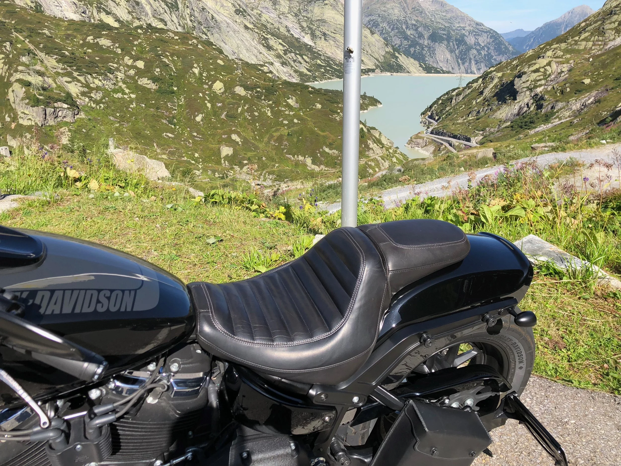 Harley Sitz und Seitentasche