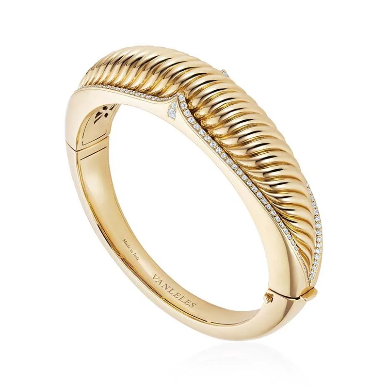 The NIle-18 Karat-yellow gold-diamonds-bracelet.jpg (Copy)