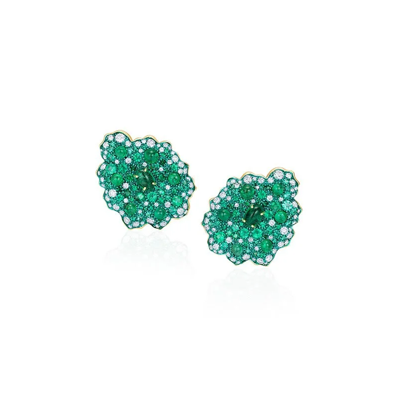VANLELES-Fleur de Sable-18 karat-diamonds-emeralds-earrings.jpg