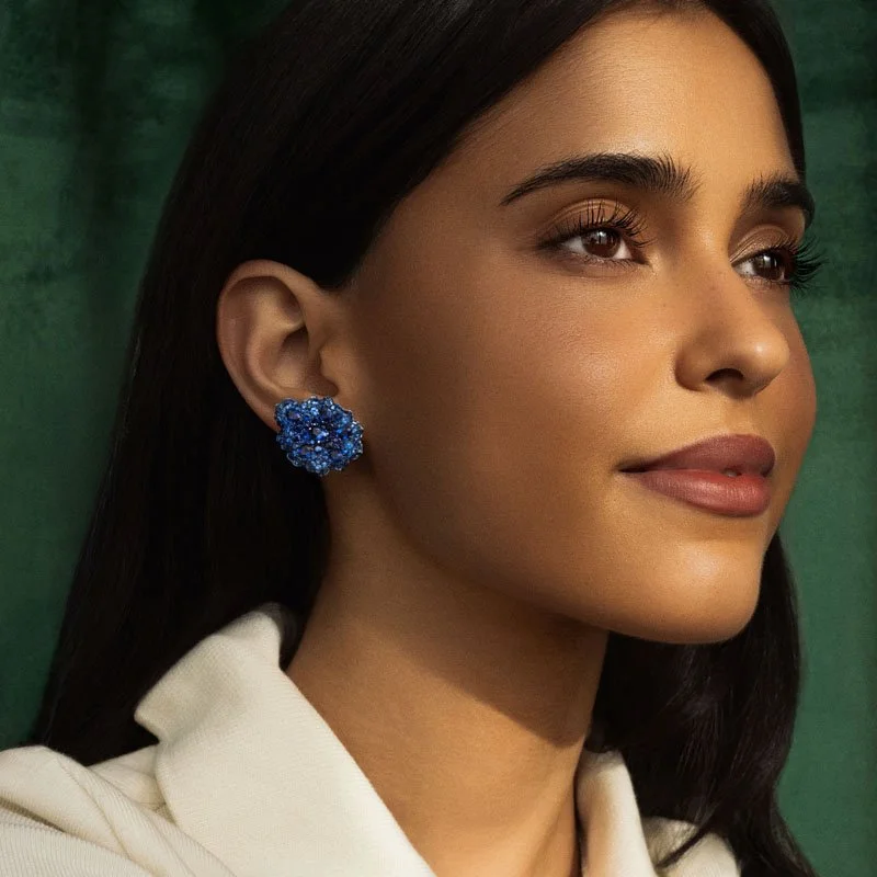 Fleur-de-Sable-18K-White-Gold-Titanium-Sapphires-Diamonds-Mini-Earrings-model7.jpg