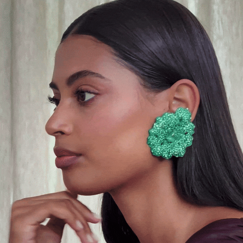 VANLELES Fleur de Sable Maxi Emerald Earrings.gif