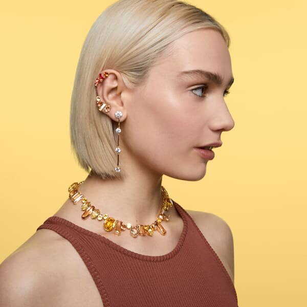 constella-earrings--asymmetrical--white--gold-tone-plated-swarovski-5600490 d.jpeg