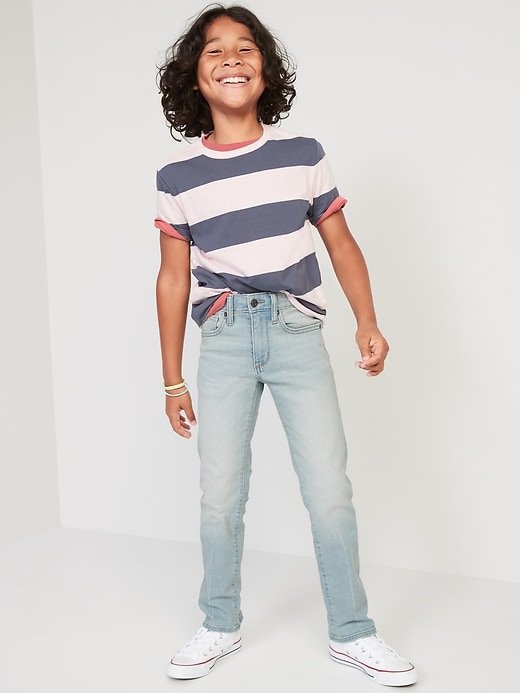 ONLINE EXCLUSIVE_Straight 360° Stretch Jeans for Boys_LightWash_1850.jpeg