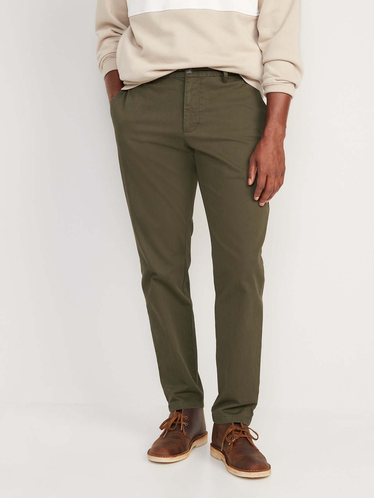 ONLINE EXCLUSIVE_Athletic Built-In Flex Rotation Chino Pants for Men_HeritageGreen_2450.jpeg