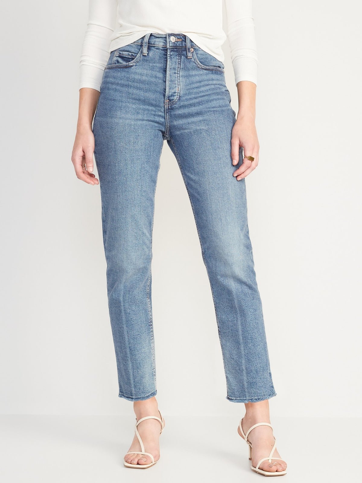 Extra High-Waisted Button-Fly Sky-Hi Straight Cut-Off Jeans for Women_Suki_3250.jpeg