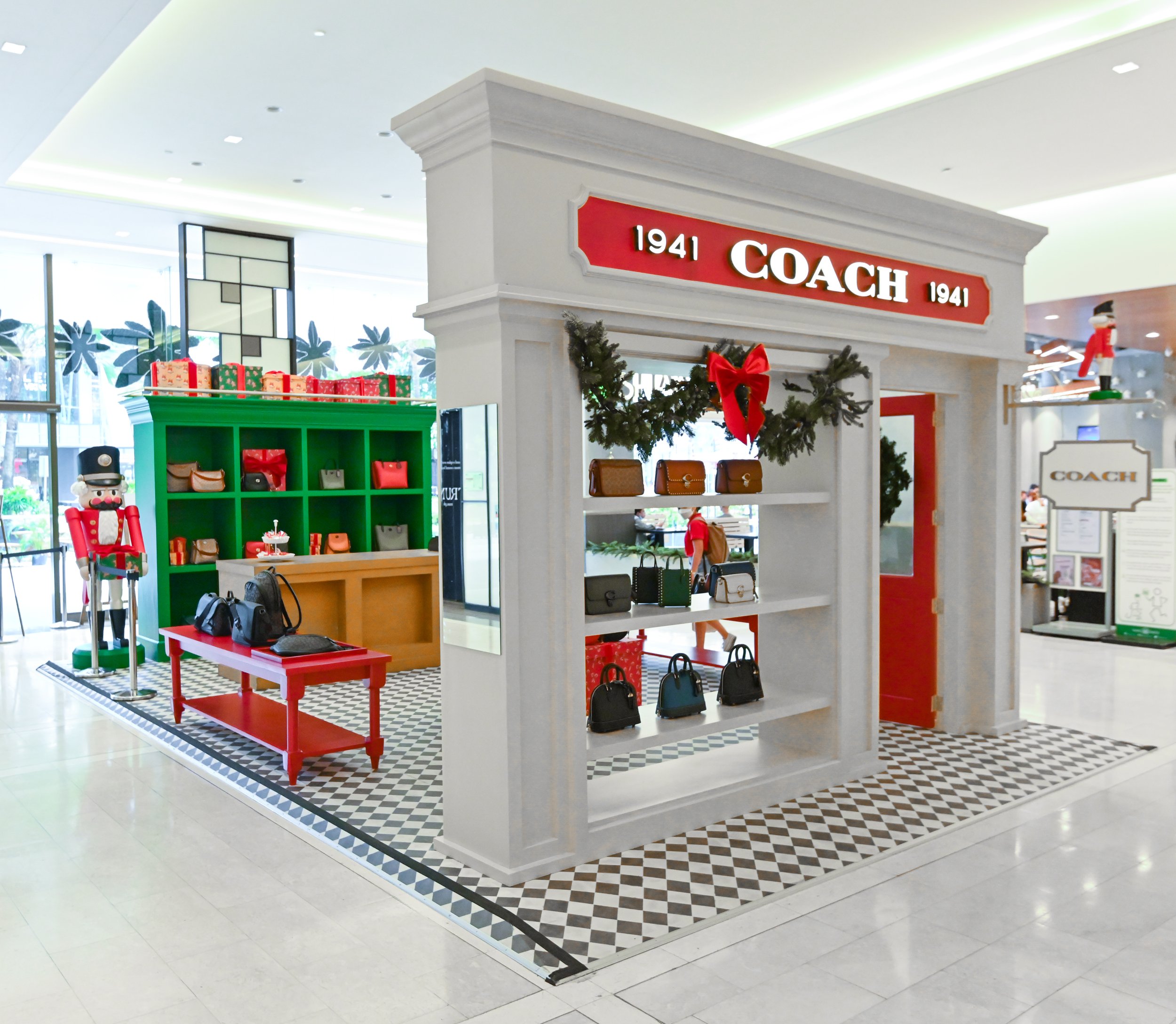 Coach Unveils Its First Holiday Pop-up Gift Shop In The Philippines — SSI  Life