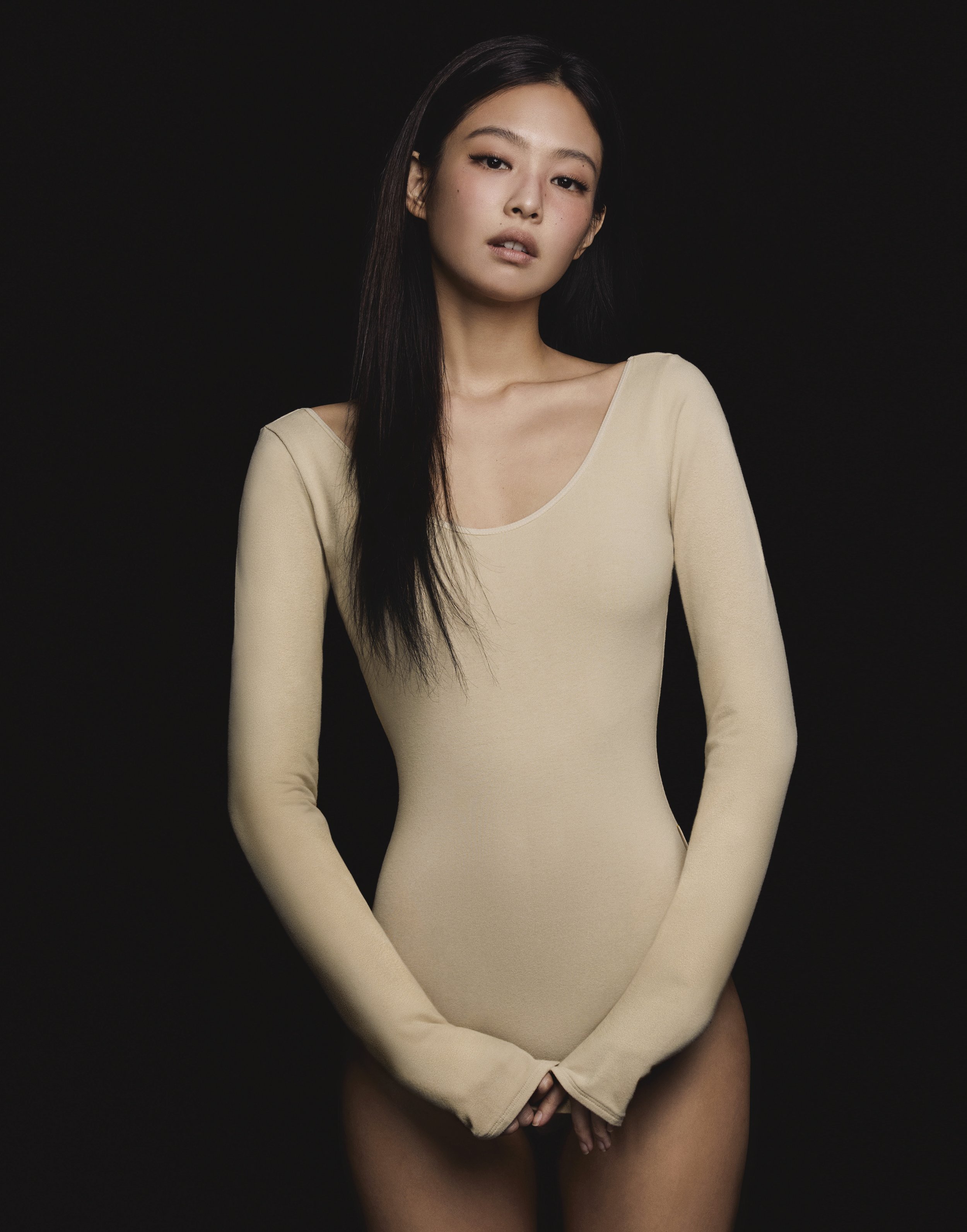 Jennie for Calvin Klein Campaign Image_ Photo Credit - Hong Jang Hyun_ 9.jpg