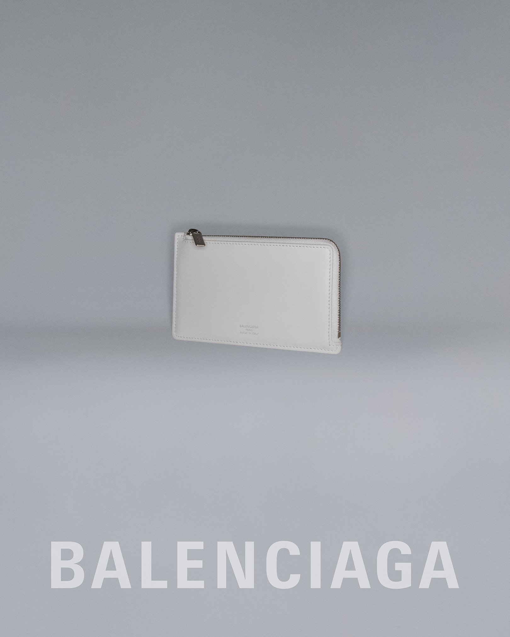 BALENCIAGA GARDE-ROBE 23 STILL LIFE IMAGE LOGO ENVELOPE 3.jpg