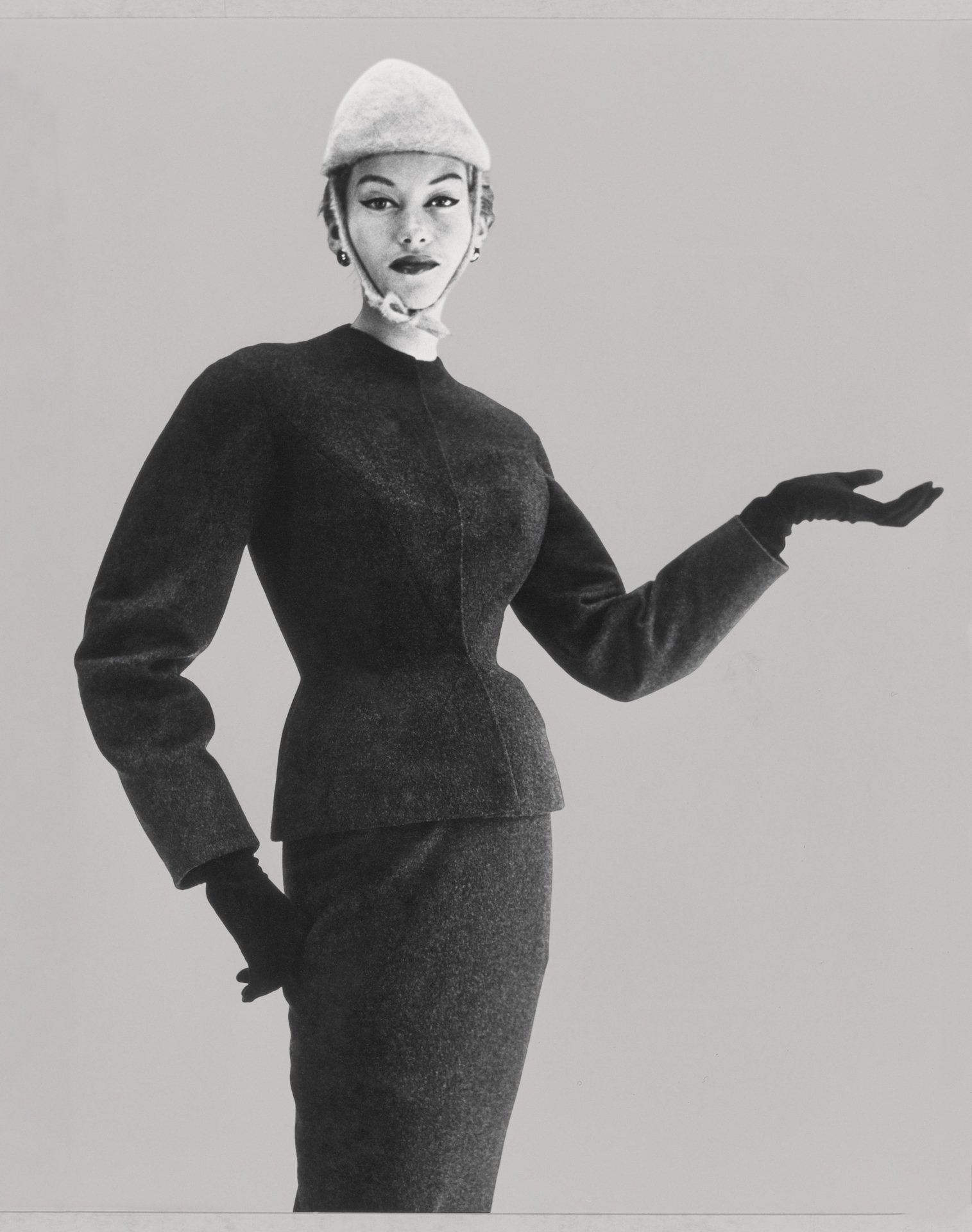 © firstVIEW/Launchmetrics  A/W 1953 HAUTE COUTURE 