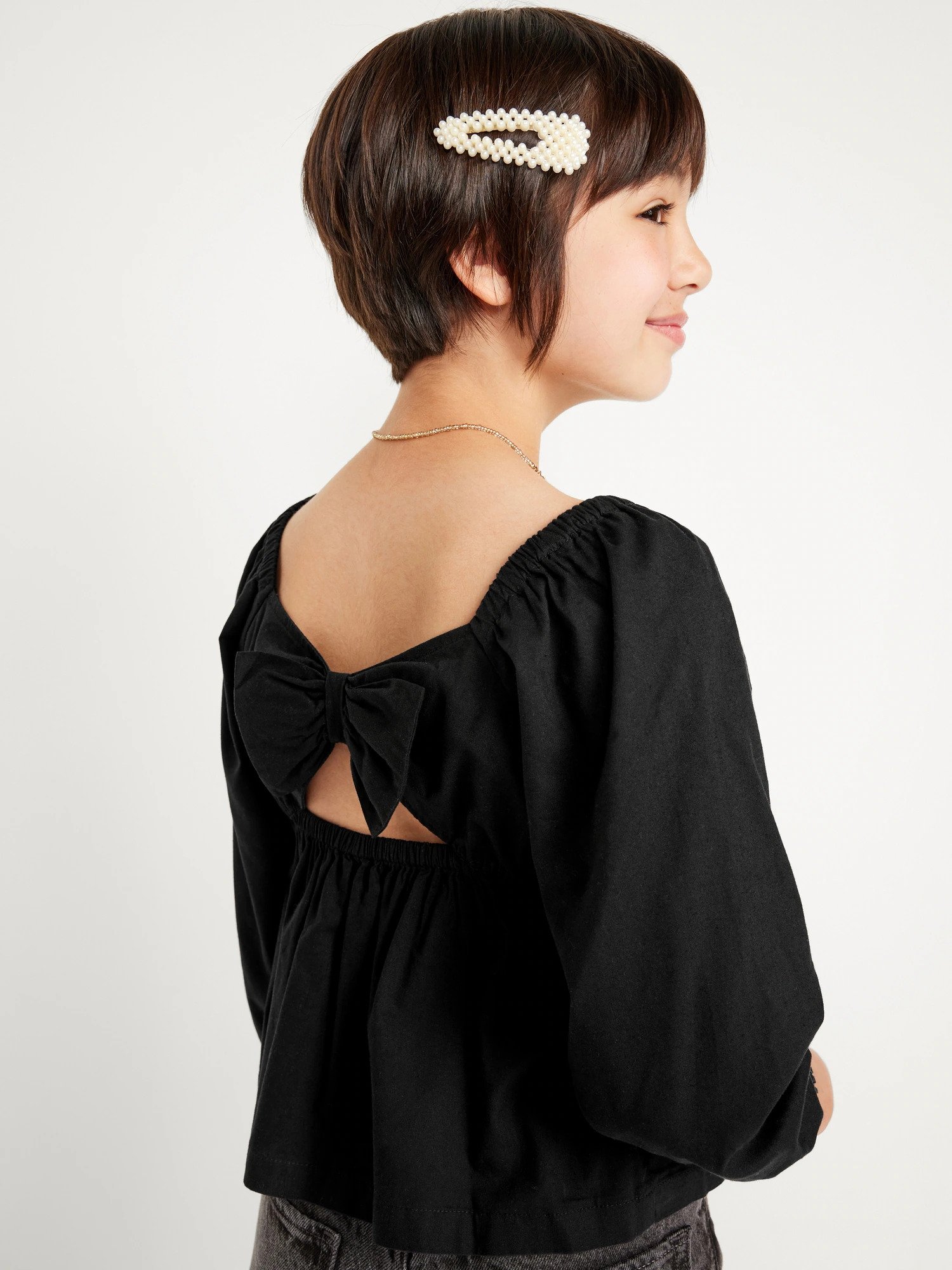   Long-Sleeve Back-Bow Top for Girls, P1,650   