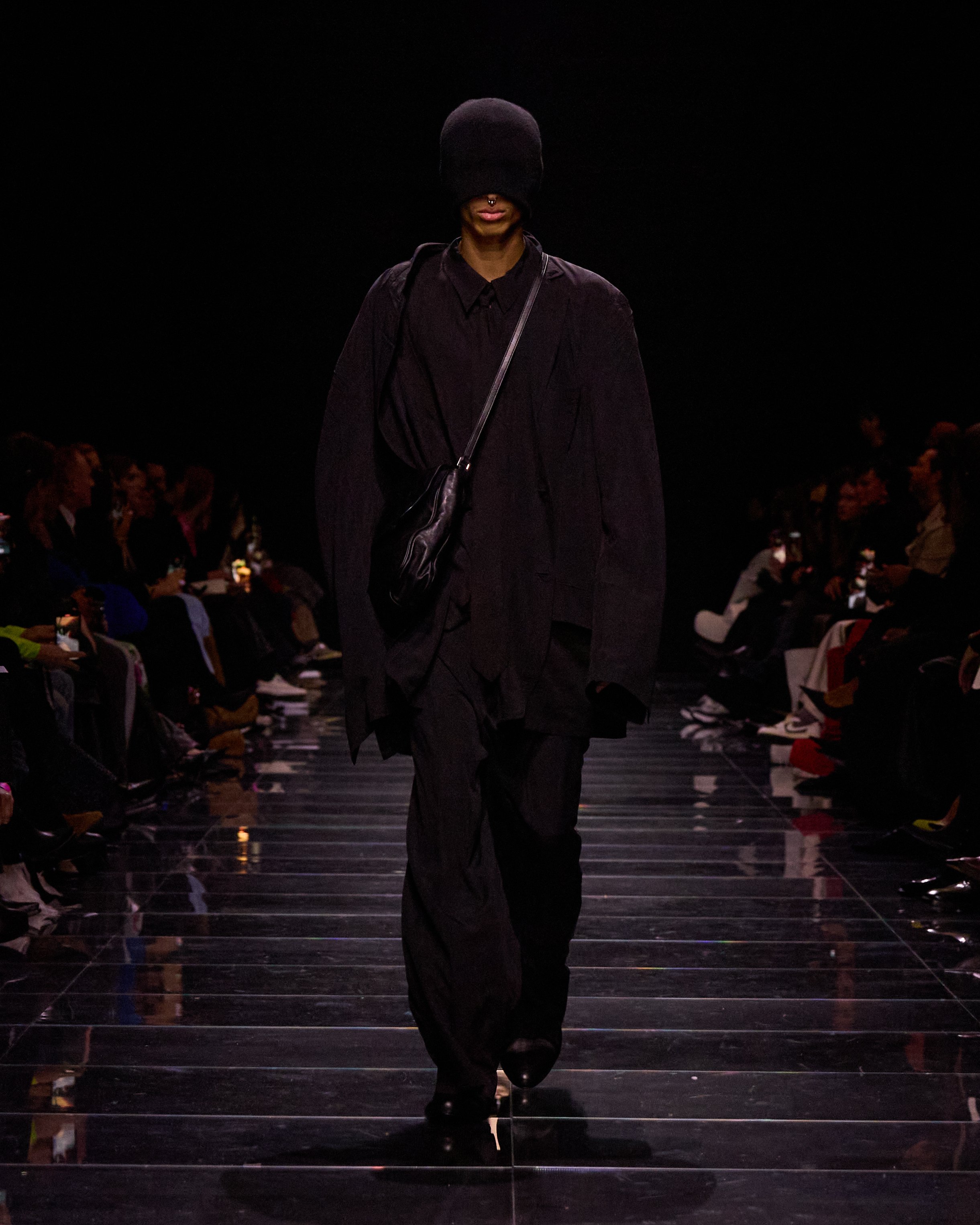 BALENCIAGA WINTER 24 LOOK 9_NOUREDDINE.jpg