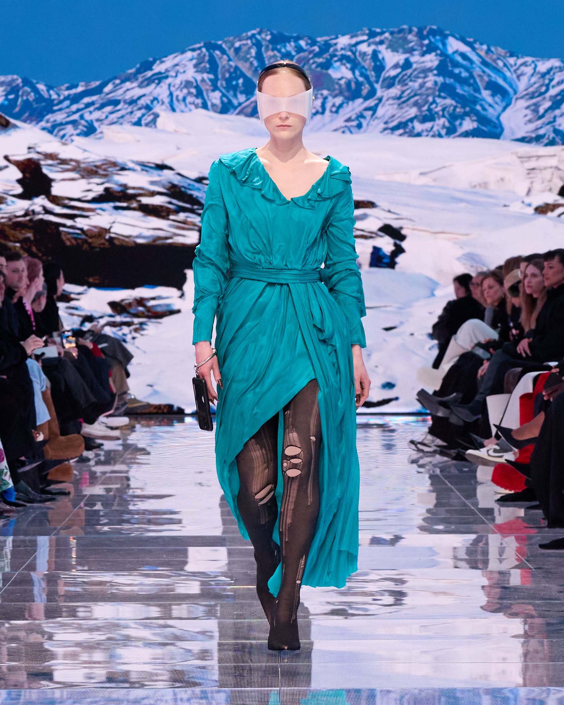 BALENCIAGA WINTER 24 LOOK 14_KAT JAMES.jpg