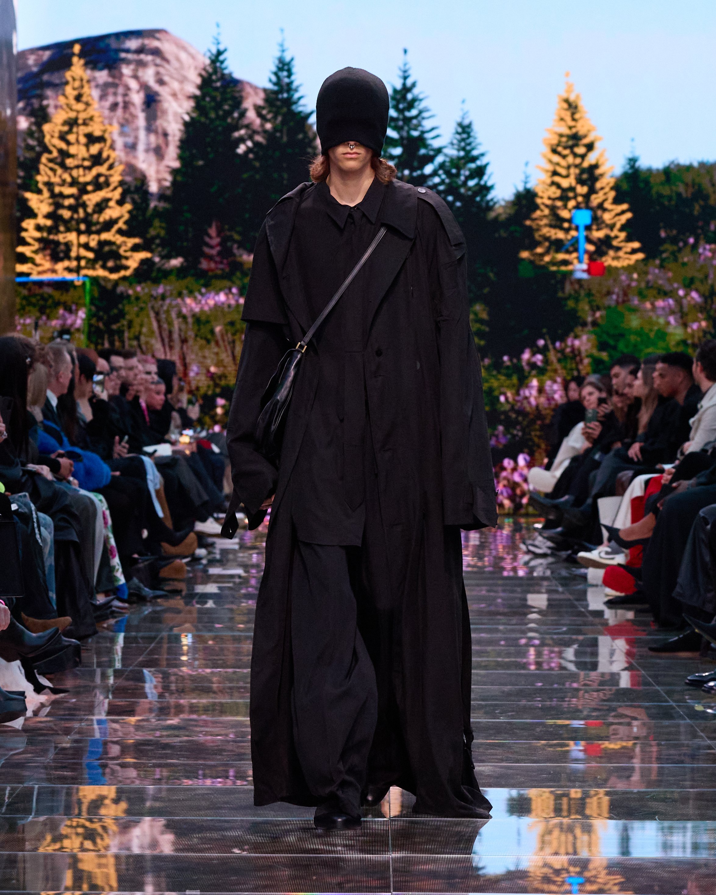 BALENCIAGA WINTER 24 LOOK 17_MARCELO.jpg