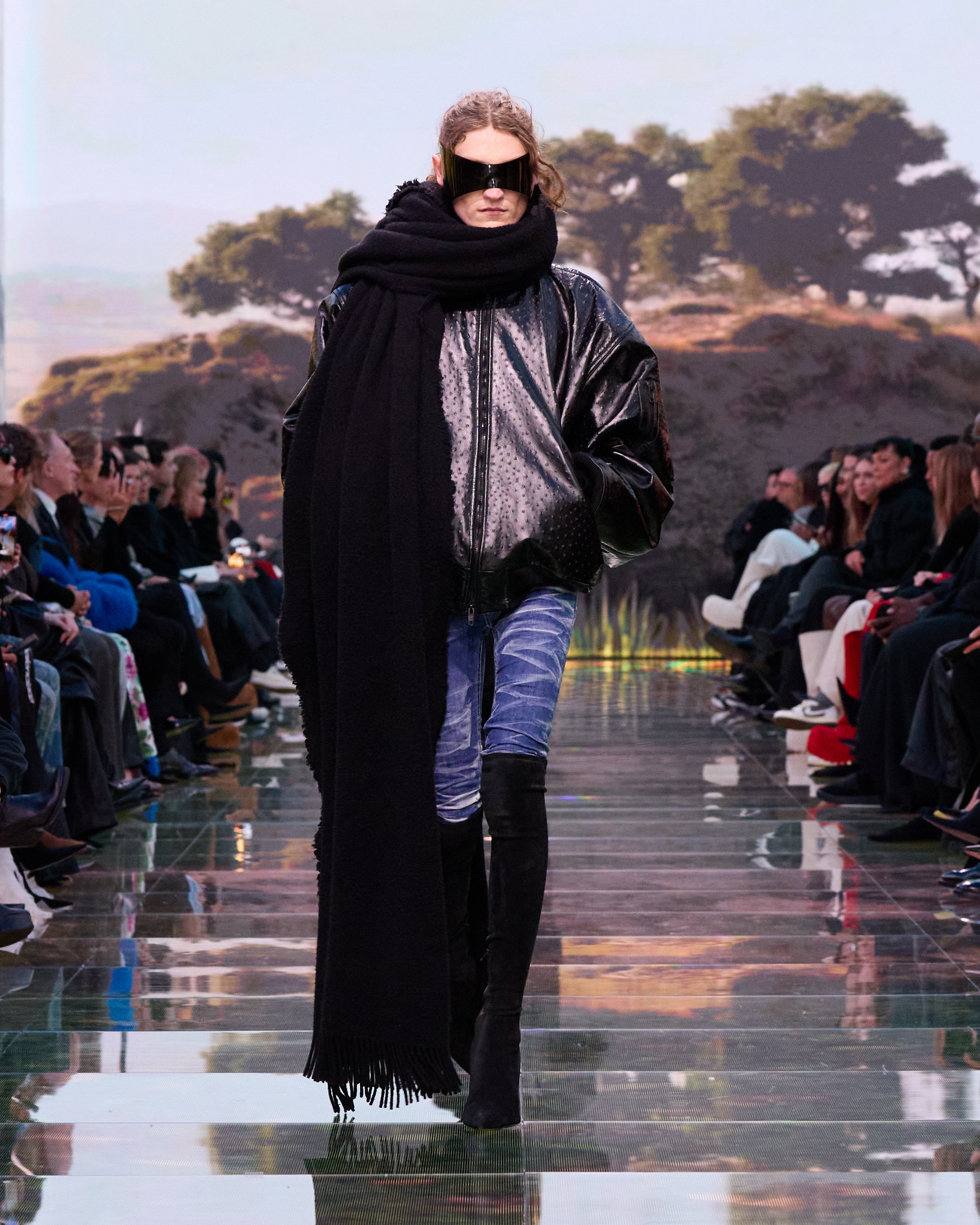 BALENCIAGA WINTER 24 LOOK 30_AIDAN.jpg