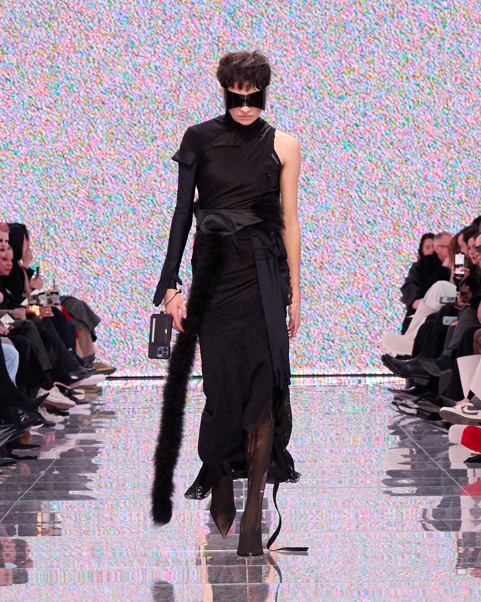 BALENCIAGA WINTER 24 LOOK 64_BIBI.jpg