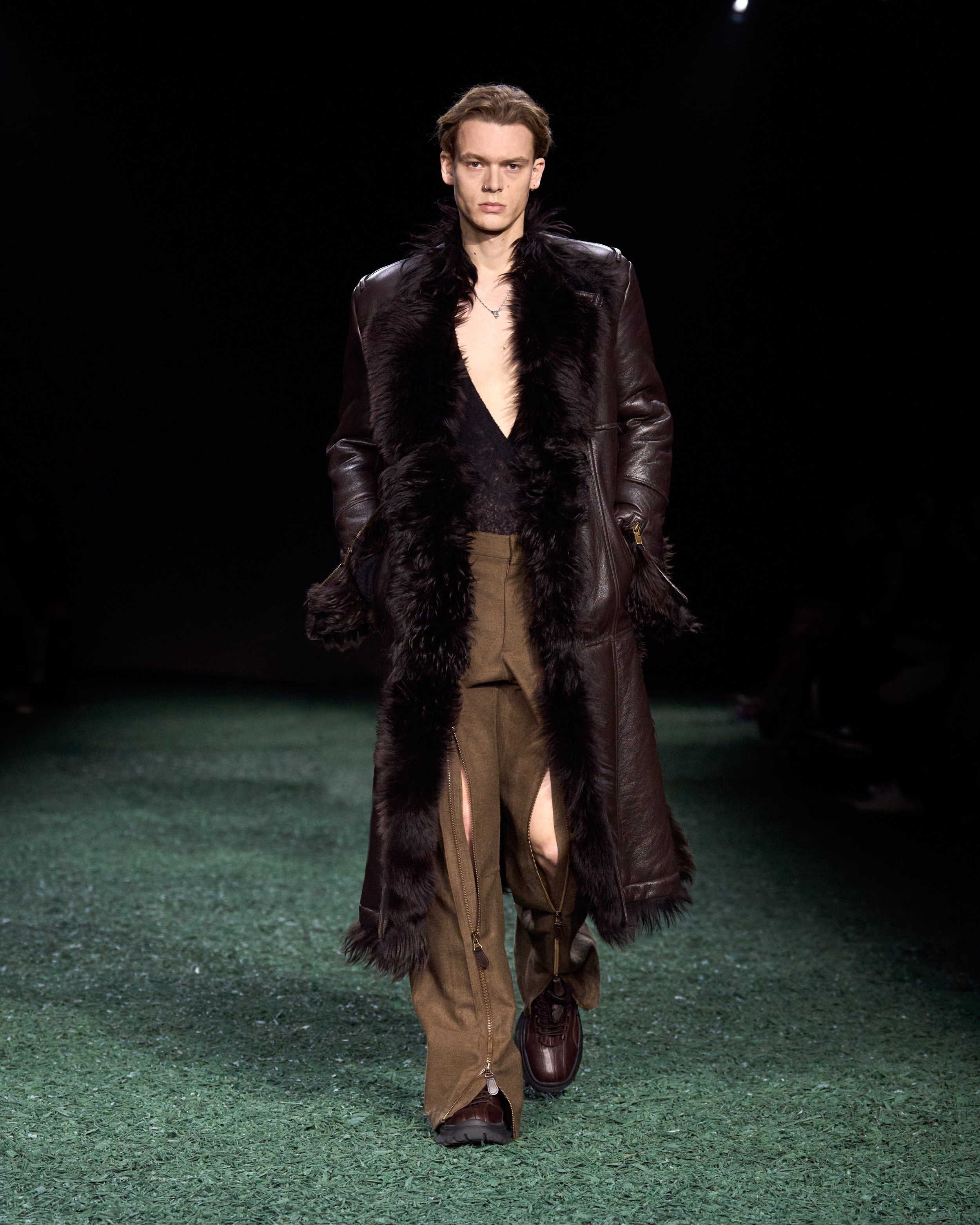 Burberry Winter 2024 Show - Look 37.jpg